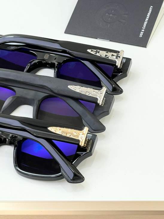 Picture of Chrome Hearts Sunglasses _SKUfw66634997fw